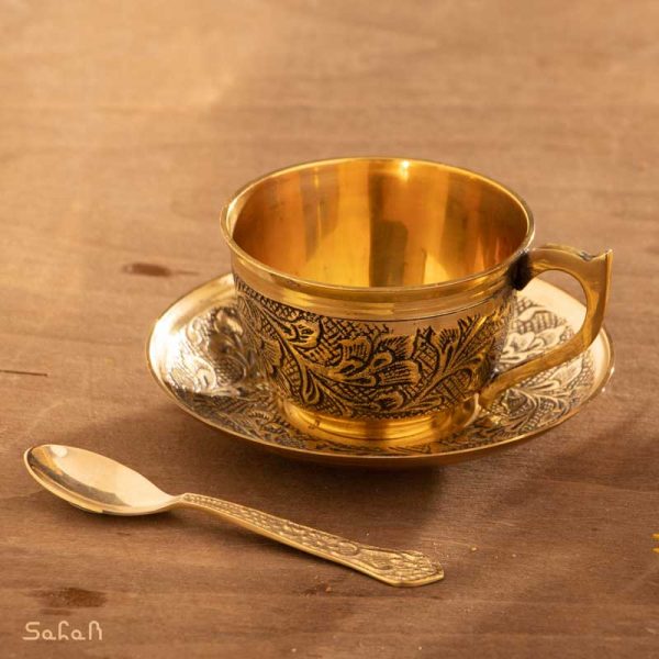 فنجان و نعلبکی برنجی طلایی