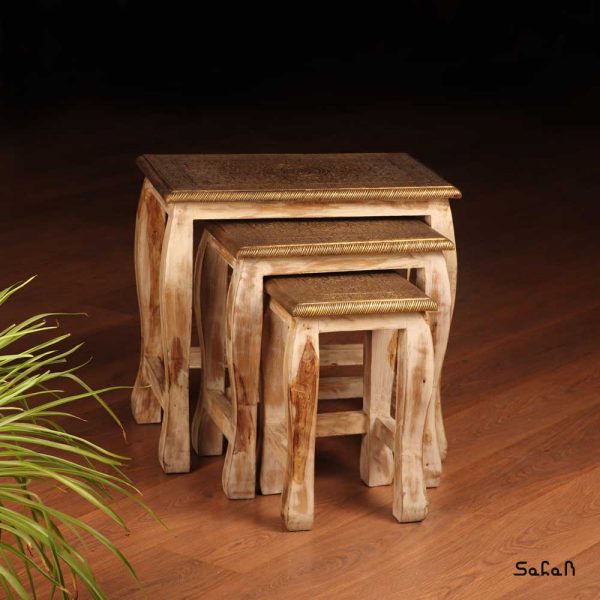 میز چوبی برنج کوب شده دست ساز