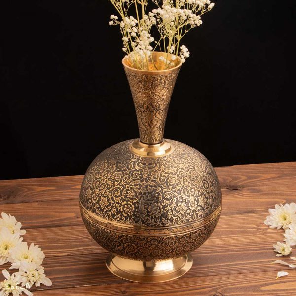 گلدان برنجی طلایی