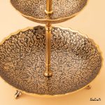 شیرینی خوری دو طبقه برنجی هندی طلایی سیاه قلم انتیک